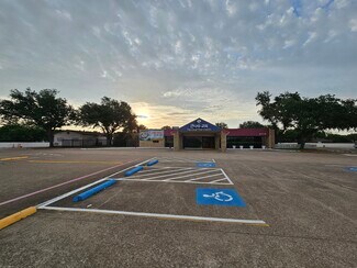 Plus de détails pour 3114 Old Denton Rd, Carrollton, TX - Local commercial à vendre