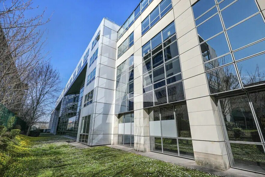 Bureau dans Massy à louer - Photo de l’immeuble – Image 1 sur 6