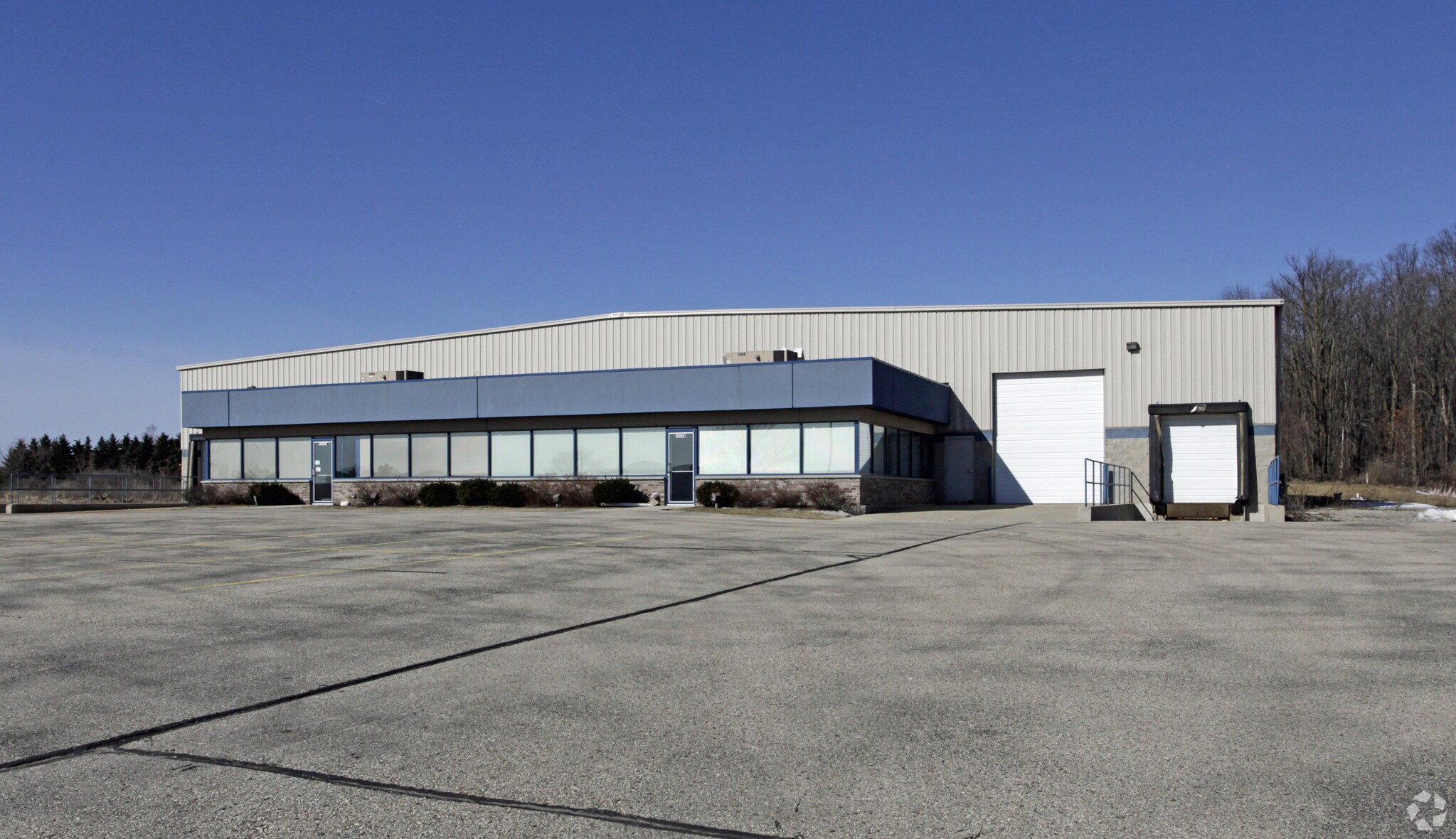 3046 Helsan Drive, Richfield, WI à louer Photo principale– Image 1 sur 4