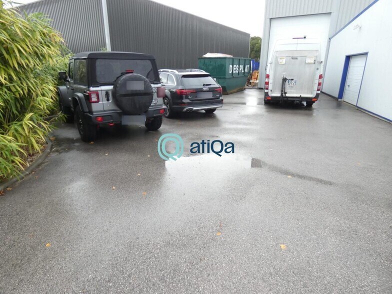Local d’activités dans Châtenoy-en-Bresse à louer - Photo de l’immeuble – Image 2 sur 12