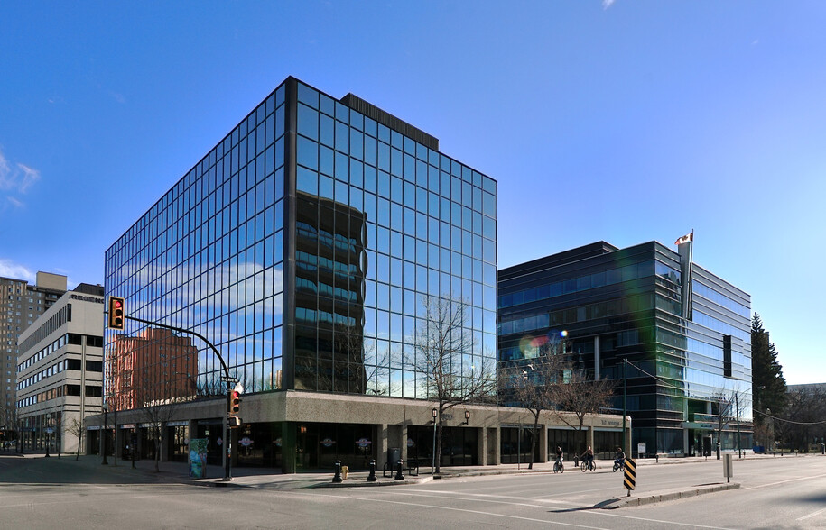 340-350 3rd Ave N, Saskatoon, SK à louer - Photo de l’immeuble – Image 1 sur 9