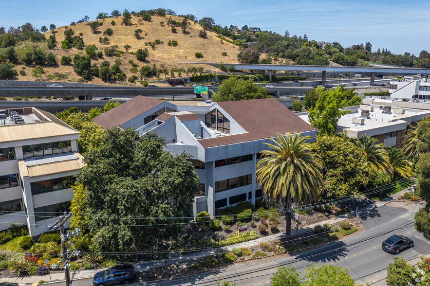 1407 Oakland Blvd, Walnut Creek, CA à louer - Aérien – Image 2 sur 4