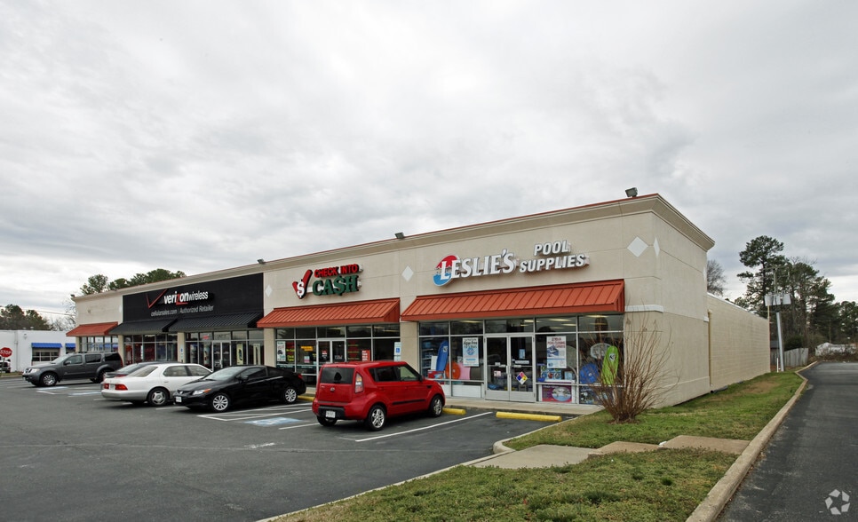 7601 W Broad St, Richmond, VA à louer - Photo de l’immeuble – Image 2 sur 3