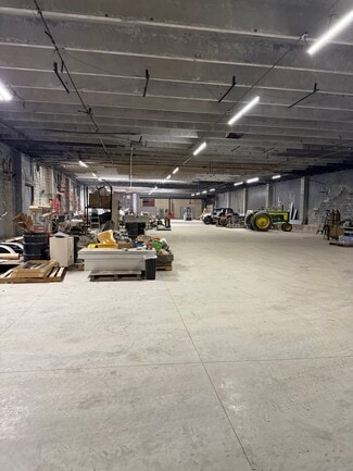 Plus de détails pour 510 Dresden St, Evansville, IN - Local d'activités à louer