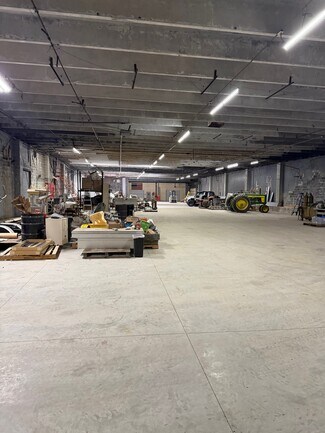 Plus de détails pour 510 Dresden St, Evansville, IN - Local d'activités à louer