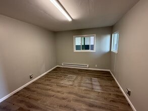 825 N Stockton St, Lodi, CA à louer Photo intérieure– Image 2 sur 8