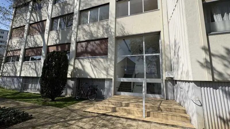 Bureau dans Olivet à vendre - Photo de l’immeuble – Image 1 sur 12