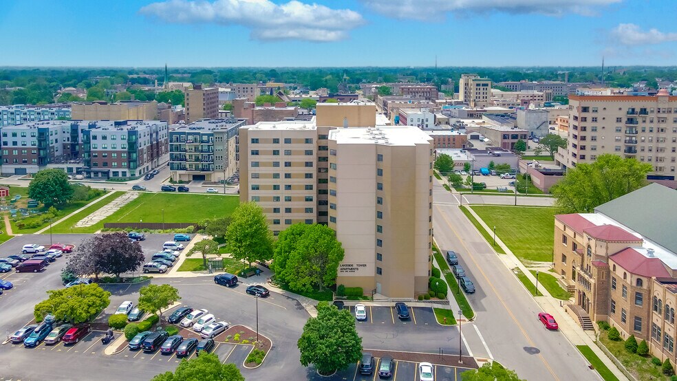 5800 3rd Ave, Kenosha, WI à vendre - Photo de l’immeuble – Image 2 sur 5