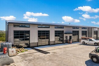 Plus de détails pour 451 Farrell Rd, Dripping Springs, TX - Local d'activités à louer