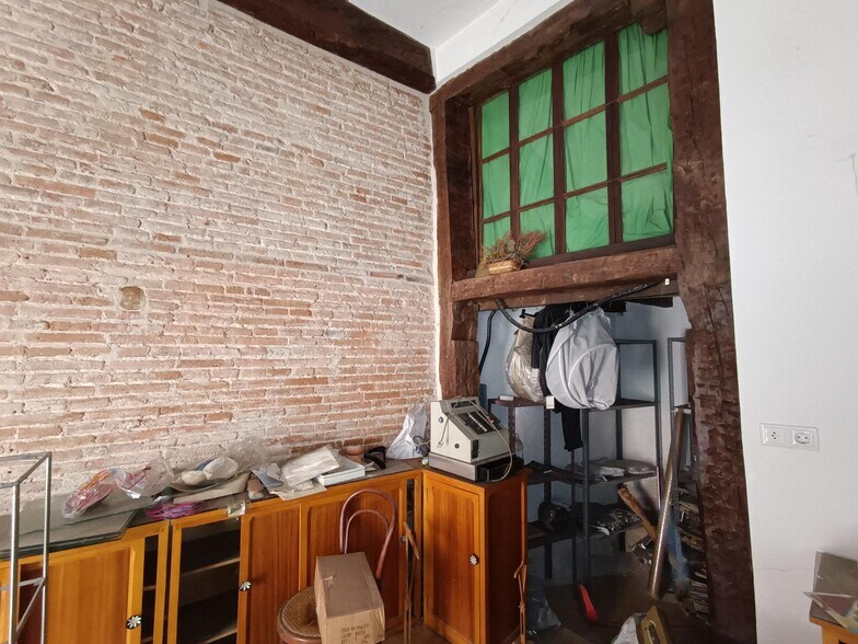 View Photo