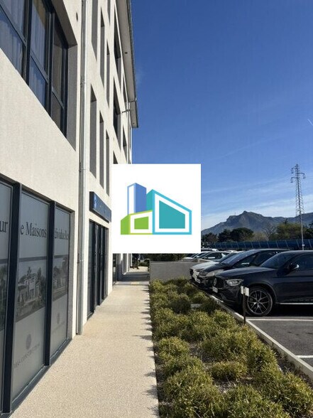 Local commercial dans Aubagne à louer - Photo de l’immeuble – Image 2 sur 3