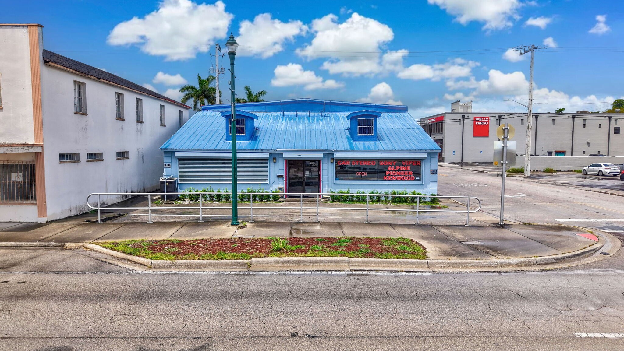 200 S Main St, Belle Glade, FL à vendre Photo de l’immeuble– Image 1 sur 12