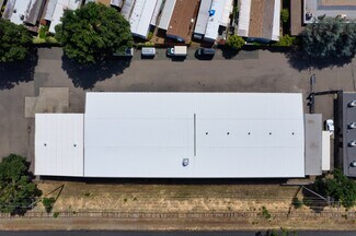 Plus de détails pour 302-306 E Gobbi St, Ukiah, CA - Industriel/Logistique à louer