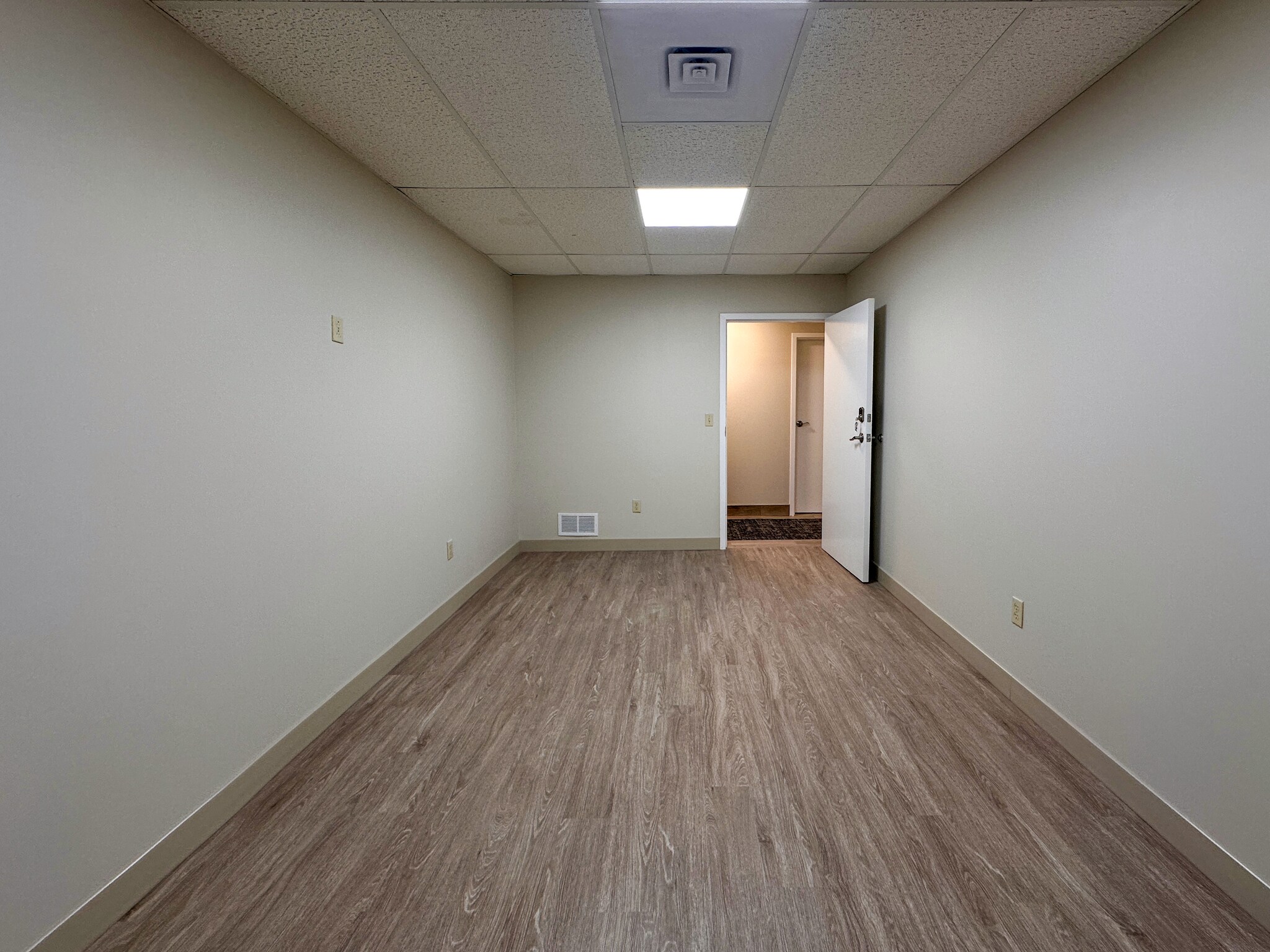 60 Westwood Ave, Waterbury, CT à louer Photo intérieure– Image 1 sur 15