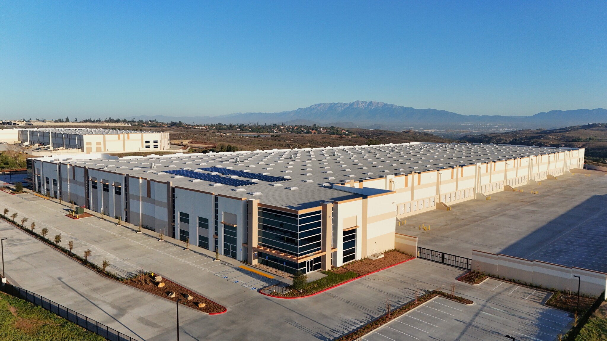 7267 Barton St, Riverside, CA à vendre Photo de l’immeuble– Image 1 sur 6