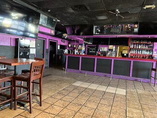 Plus de détails pour 844 Secretary Dr, Arlington, TX - Local commercial à louer