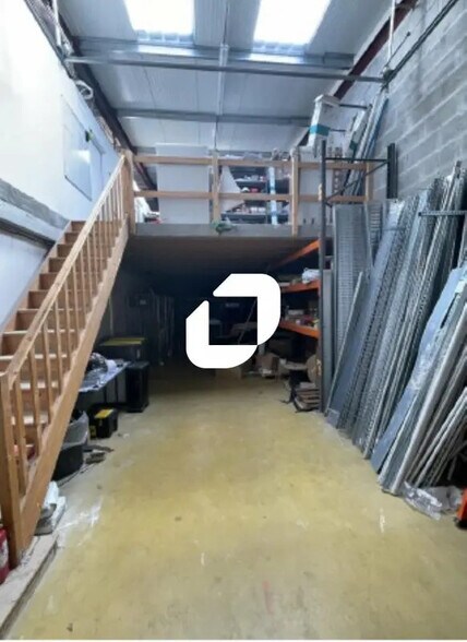 Local d’activités dans Treillières à louer - Photo de l’immeuble – Image 3 sur 8