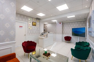 1650 Elgin Mills Rd E, Richmond Hill, ON à louer Photo intérieure– Image 2 sur 19