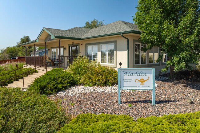Plus de détails pour 15 S Ash St, Keenesburg, CO - Santé à vendre