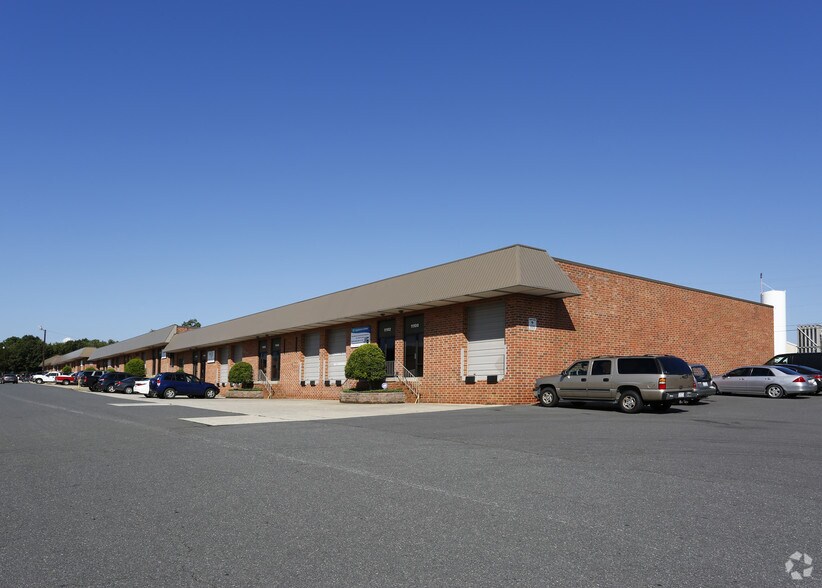 11176-11198 Downs Rd, Pineville, NC à louer - Photo de l’immeuble – Image 2 sur 13