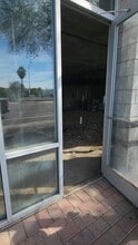 1811 E Apache Blvd, Tempe, AZ à louer - Vidéo sur l’annonce professionnelle 