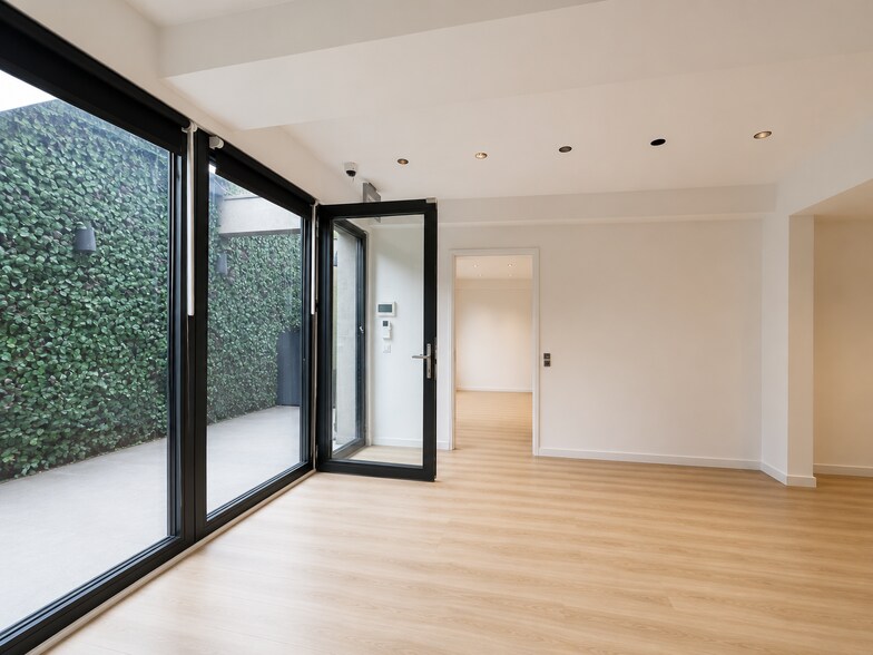 Bureau dans Le Pré-Saint-Gervais à vendre - Photo de l’immeuble – Image 3 sur 12