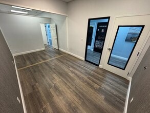 2121 S Hiawasee Rd, Orlando, FL à louer Photo intérieure– Image 2 sur 10