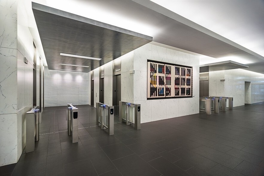110 E 59th St, New York, NY à louer - Hall d’entrée – Image 3 sur 12