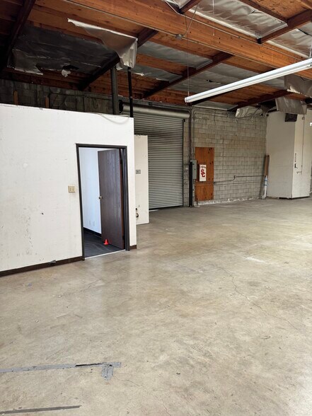 409-415 S Raymond Ave, Alhambra, CA à louer - Photo de l’immeuble – Image 3 sur 7
