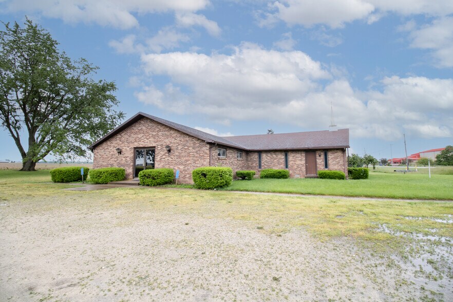 1644 E Washington St, Winchester, IN à vendre - Photo principale – Image 1 sur 13