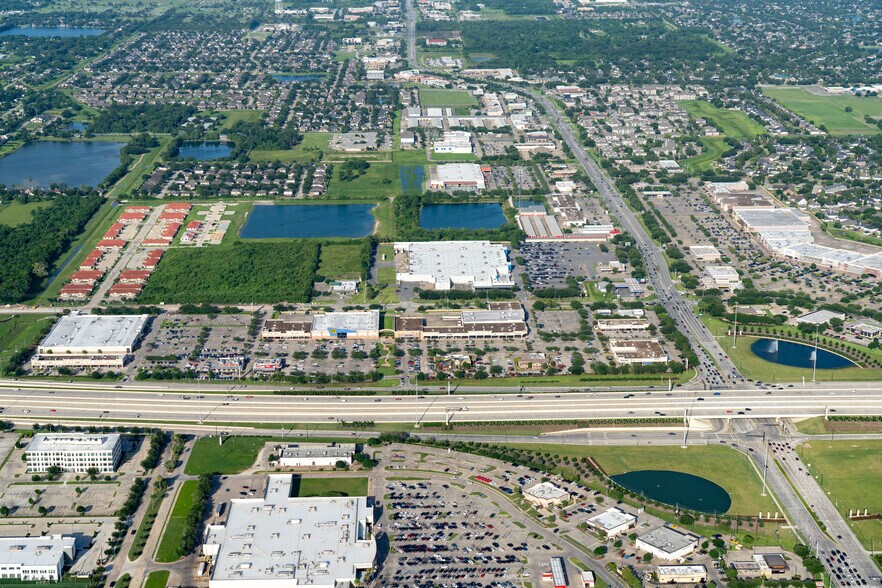 2500-2808 Smith Ranch Rd, Pearland, TX à louer - Photo de l’immeuble – Image 3 sur 15