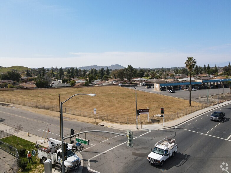 NWC Van Buren Blvd. & Challen Ave, Riverside, CA à vendre - Photo principale – Image 1 sur 5