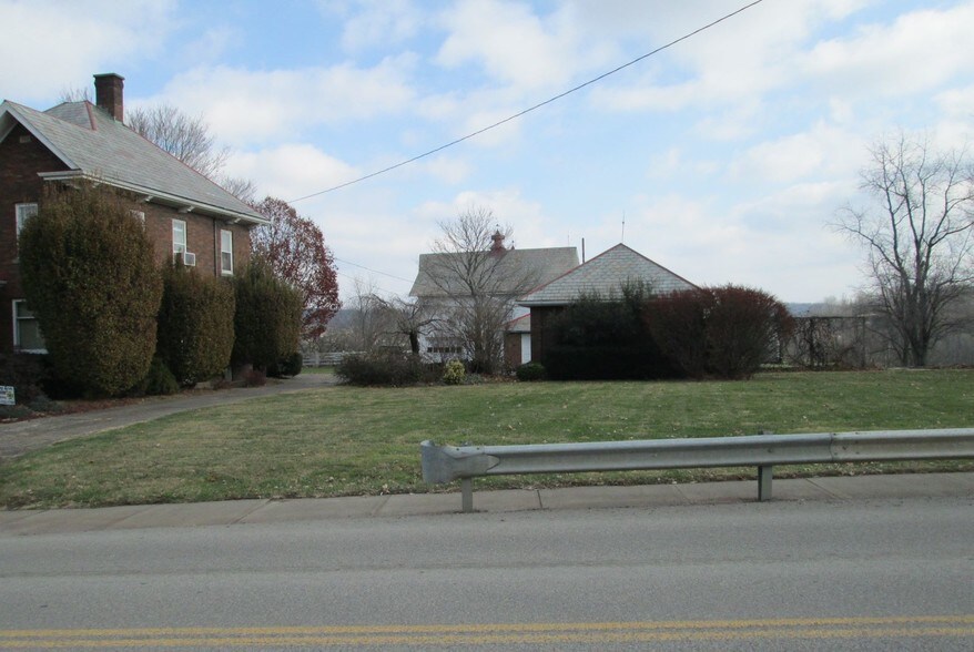 44516 Fairground Rd, Caldwell, OH à vendre - Photo de l’immeuble – Image 2 sur 10