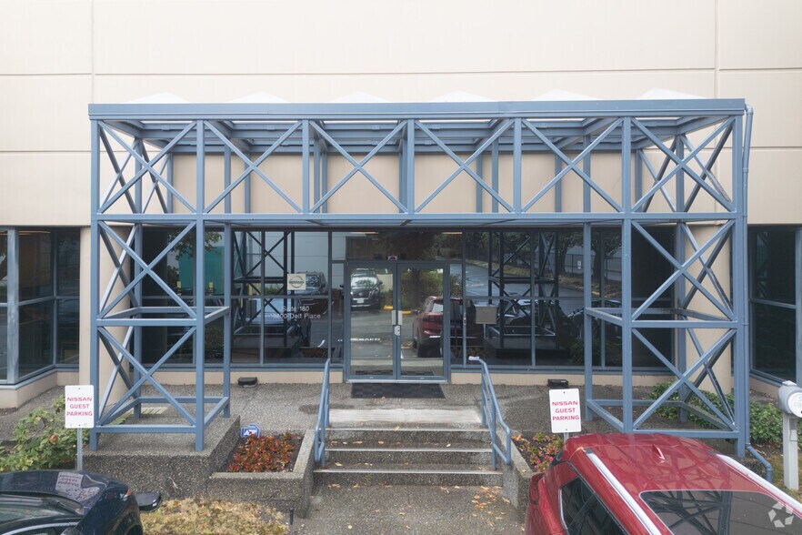 13200 Delf Pl, Richmond, BC à louer - Photo principale – Image 1 sur 3