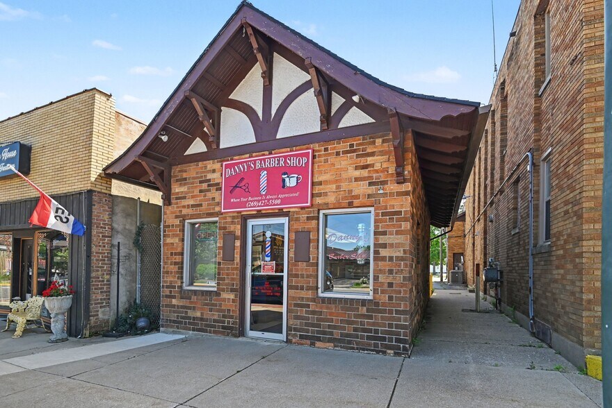 253 W Monroe St, Bangor, MI à vendre - Photo de l’immeuble – Image 3 sur 19