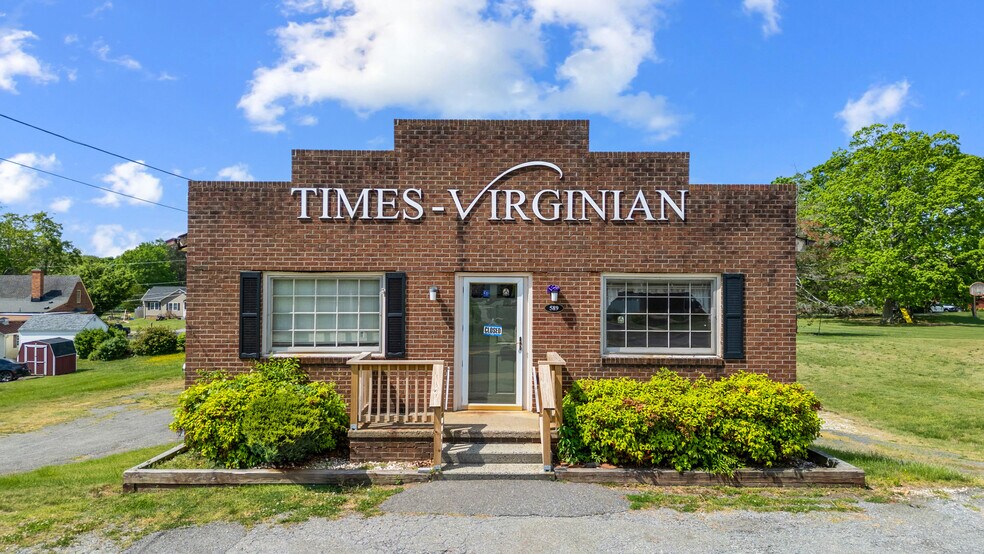 589 Court St, Appomattox, VA à vendre - Photo de l’immeuble – Image 1 sur 29