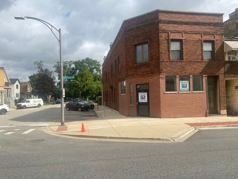 7221 W Roosevelt Rd, Forest Park, IL à vendre - Photo de l’immeuble – Image 2 sur 6