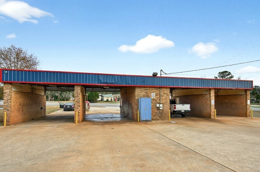 103 Trammell Rd, Valley, AL à vendre - Photo de l’immeuble – Image 2 sur 6