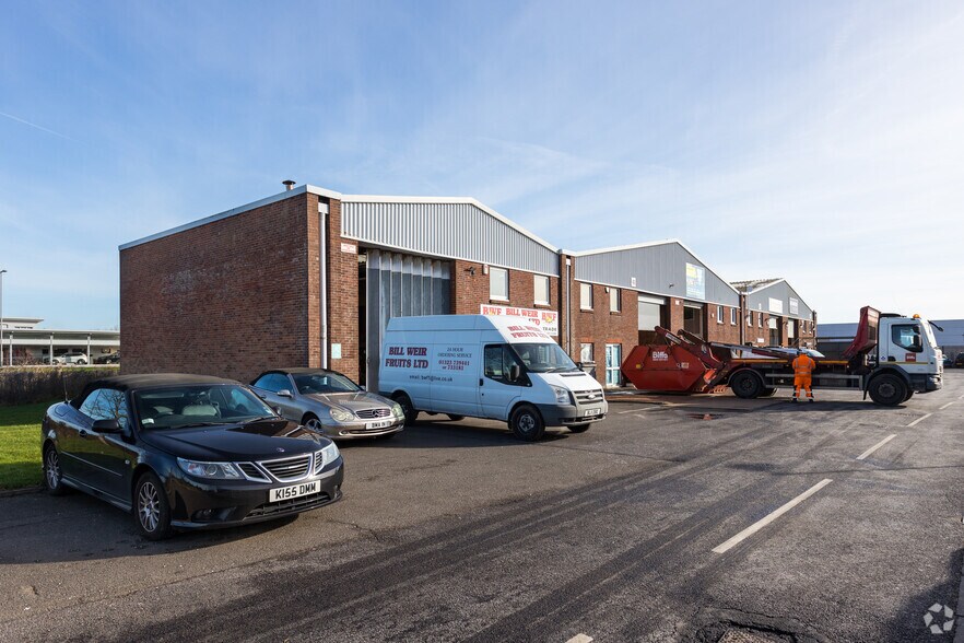 40-48 Hammonds Dr, Eastbourne à louer - Photo de l’immeuble – Image 2 sur 2