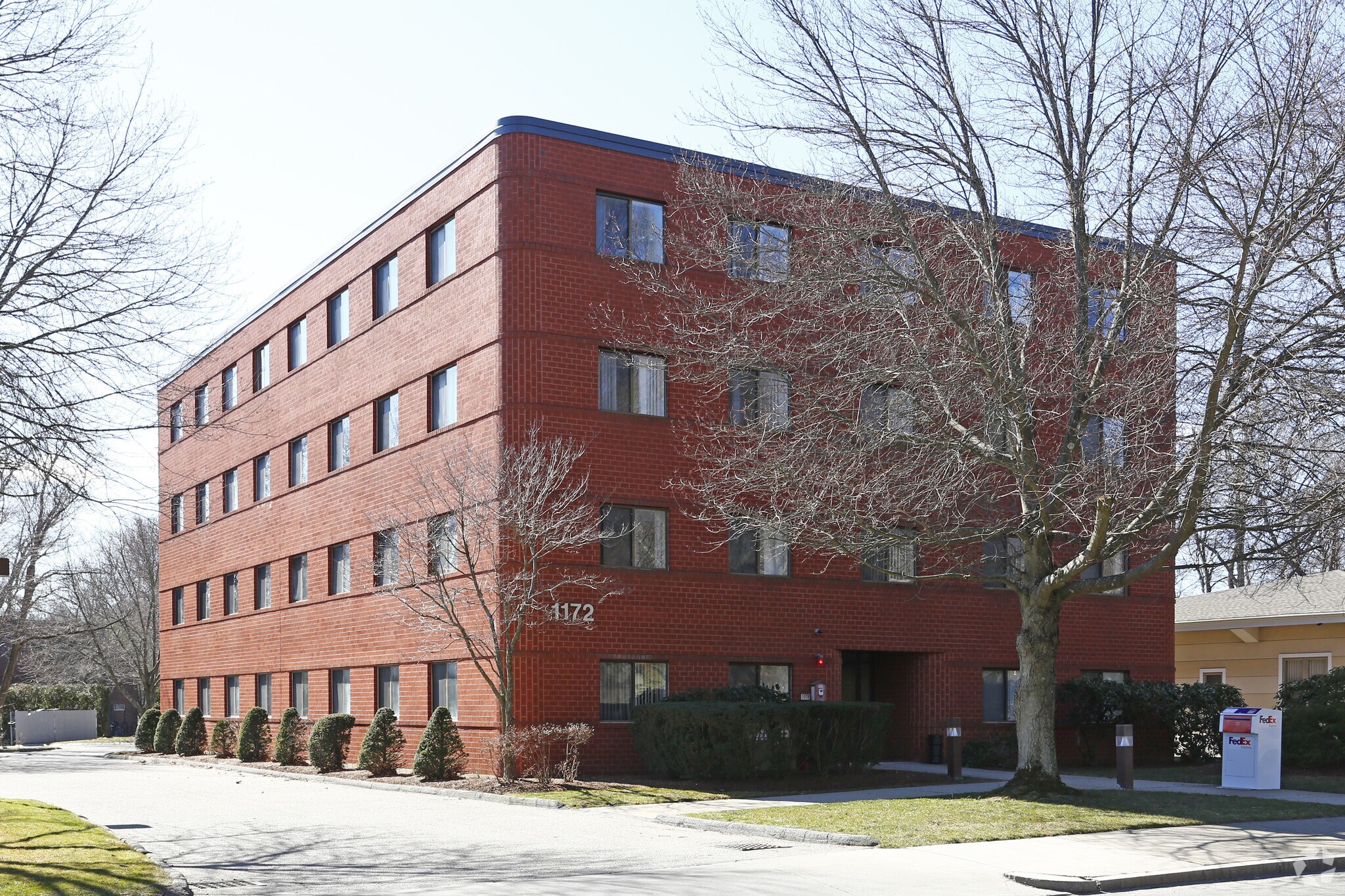 1172 Beacon St, Newton, MA à louer Photo principale– Image 1 sur 3