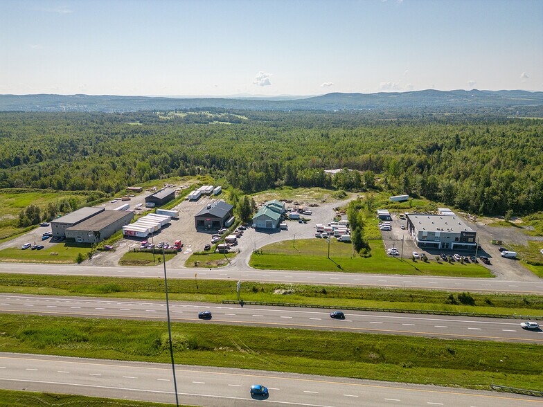 9900 Boul Bourque, Sherbrooke, QC à louer - Photo de l’immeuble – Image 3 sur 8