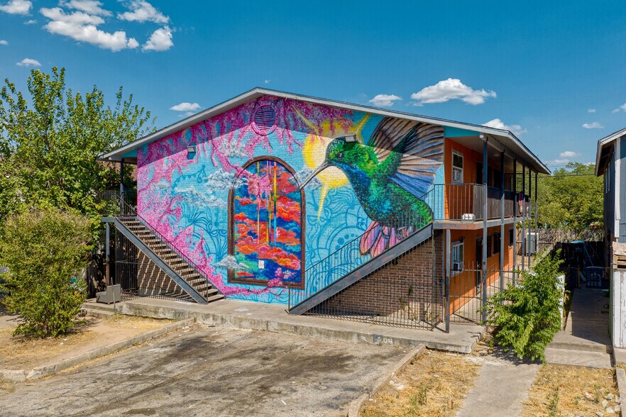 8207 Sam Rayburn Dr, Austin, TX à vendre - Photo principale – Image 1 sur 62