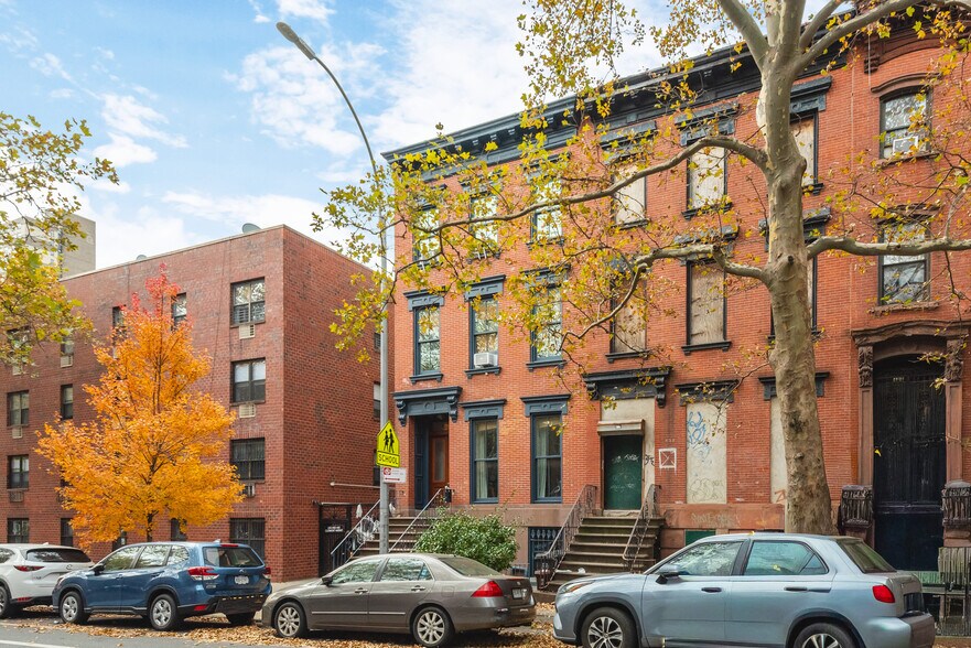 434 Clermont Ave, Brooklyn, NY à vendre - Photo de l’immeuble – Image 2 sur 29