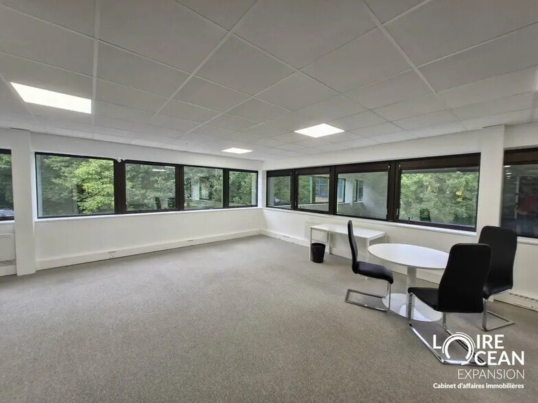 Bureau dans Saint-Herblain à louer - Photo de l’immeuble – Image 1 sur 7