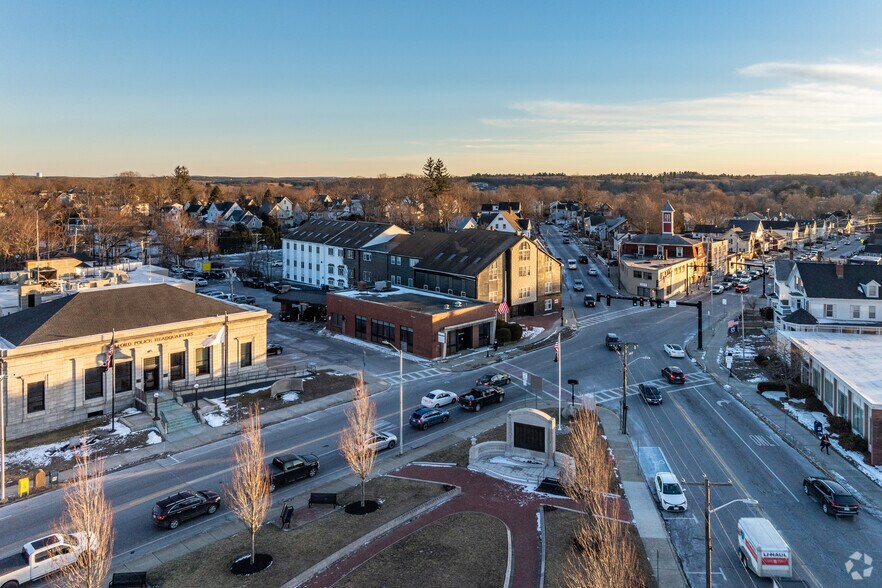 256 Main St, Milford, MA à louer - Aérien – Image 2 sur 4