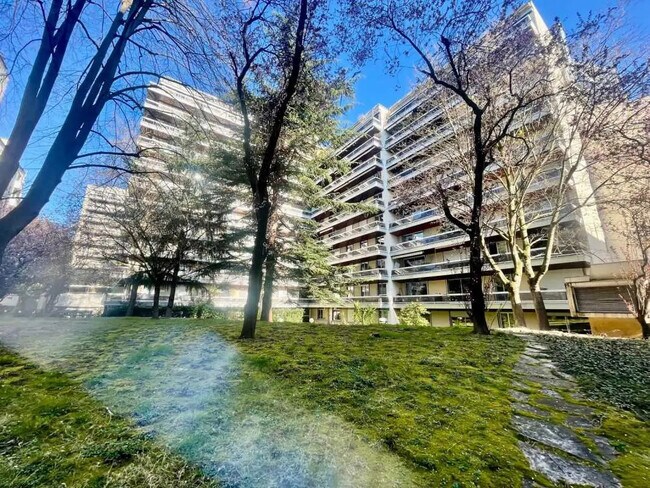 Plus de détails pour 57 Rue Ganneron, Paris - Logement à vendre