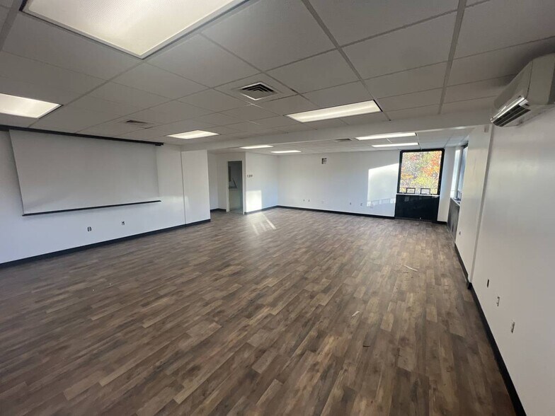 275 Portsmouth Ave, Stratham, NH à louer - Photo intérieure – Image 3 sur 18