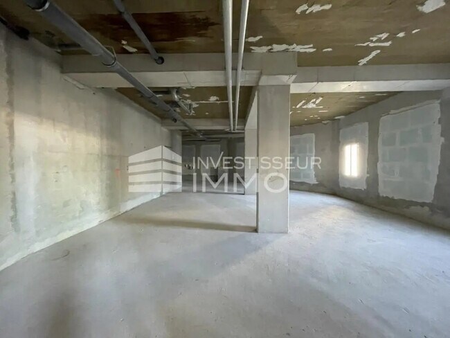 Plus de détails pour 26 Rue Du Bas Marin, Orly - Local commercial à louer