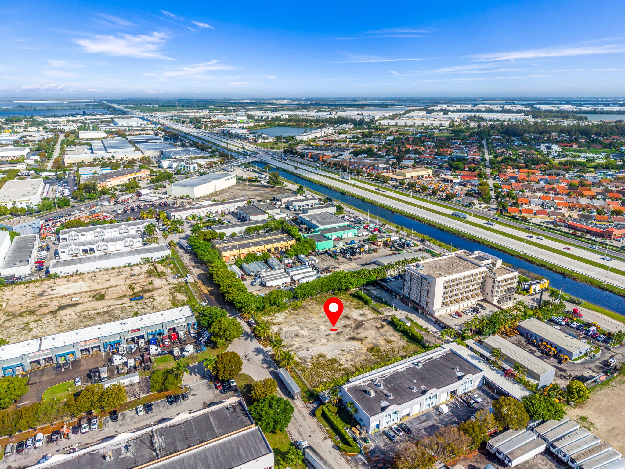 10633 NW 123rd Street Rd, Medley, FL à vendre Photo principale– Image 1 sur 5