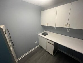 4201 Church Rd, Mount Laurel, NJ à louer Photo intérieure– Image 1 sur 7